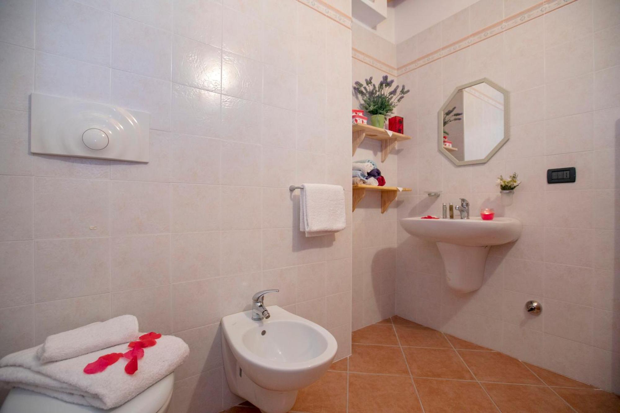 Appartamento Centro Storico Riva - Happy Rentals Εξωτερικό φωτογραφία